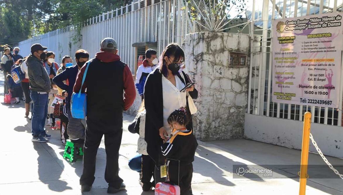 Es esencial contar con el comprobante de preinscripción, así como el Número de Identificación del Alumno (NIA) o la Clave Única de Registro de Población (CURP) para poder acceder al sistema.

Foto: Producción El Universal Puebla