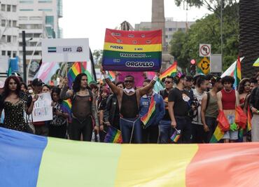 Colectivos celebran la Marcha del Orgullo en Puebla 2025
