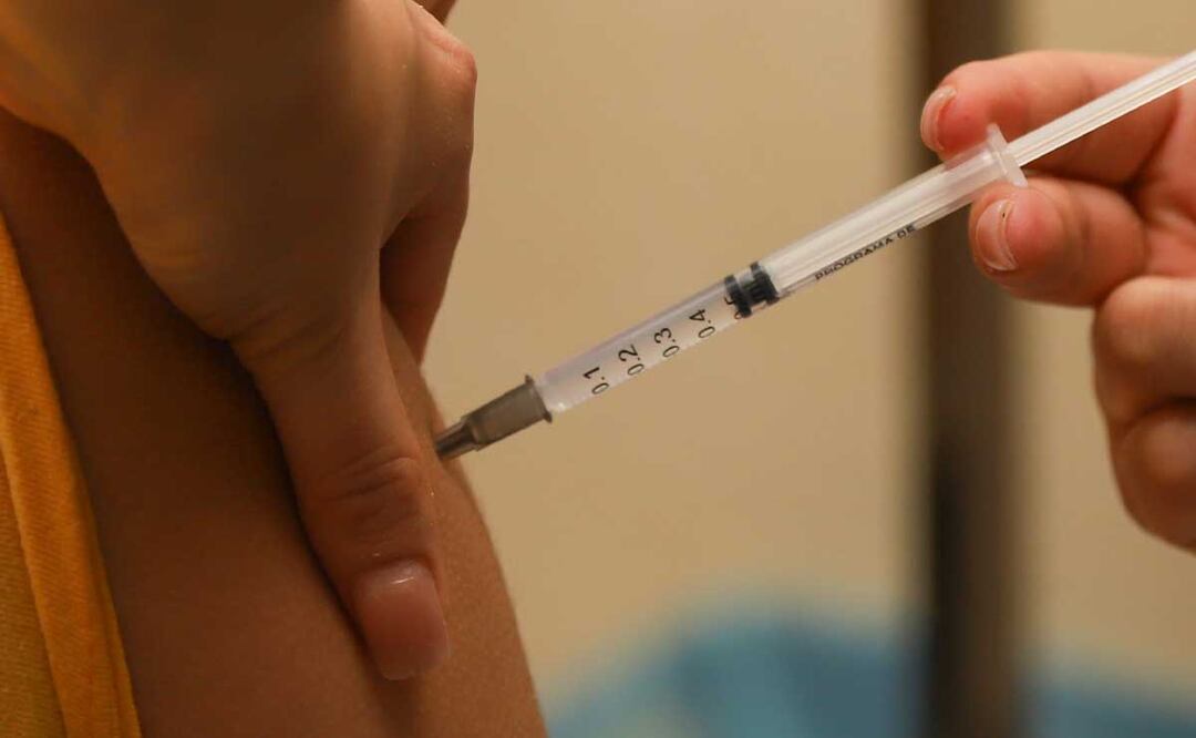 La vacunas contra la influenza estarán disponibles hasta el próximo 30 de marzo de 2023 | Foto: Agencia Es Imagen para El Universal Puebla