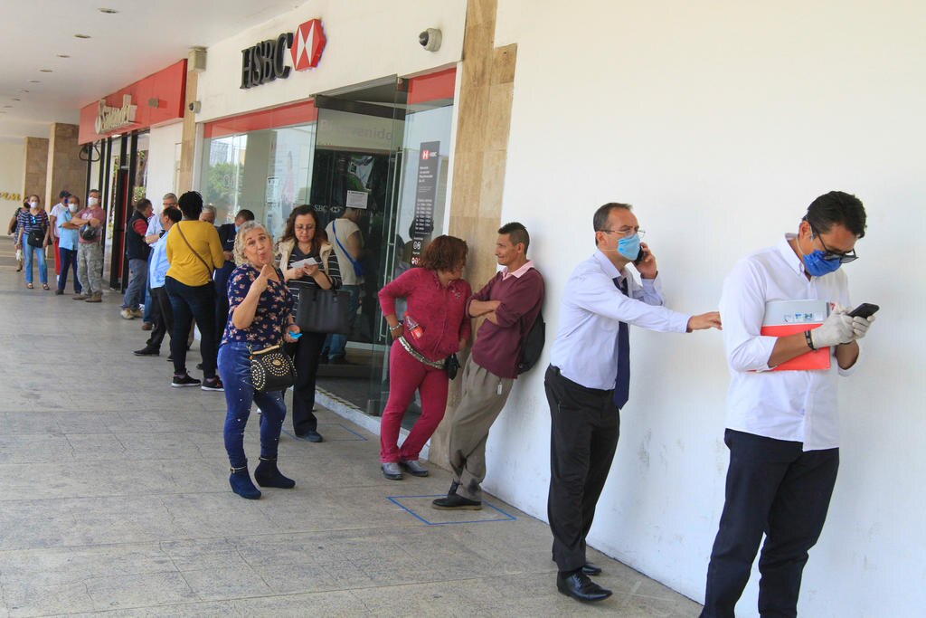 Según la Comisión Nacional Bancaria y de Valores (CNBV), todos los bancos en México cerrarán y suspenderán operaciones durante los días inhábiles de 2024. 

Foto: Producción El Universal Puebla