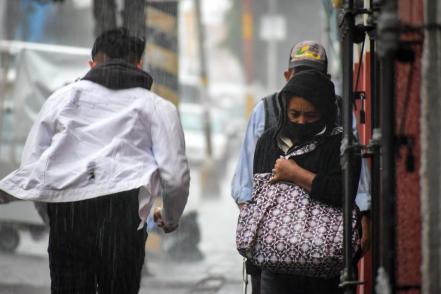 Lluvia ácida, el otro impacto del Popocatépetl 