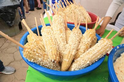 Conoce la imperdible parada de los elotes en la carretera Atlixco-Izúcar de Matamoros