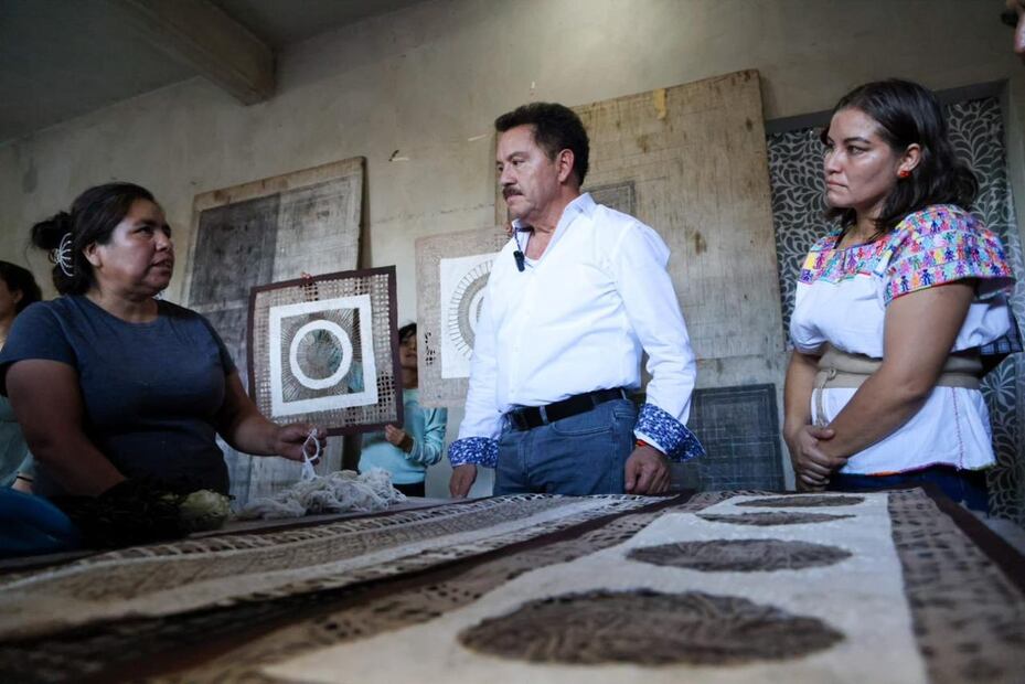 Nacho Mier recorrió las calles de Pahuatlán  | Fotos Especiales