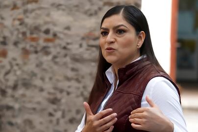 Hacia la reelección, Claudia Rivera tiende la mano a Barbosa y Biestro