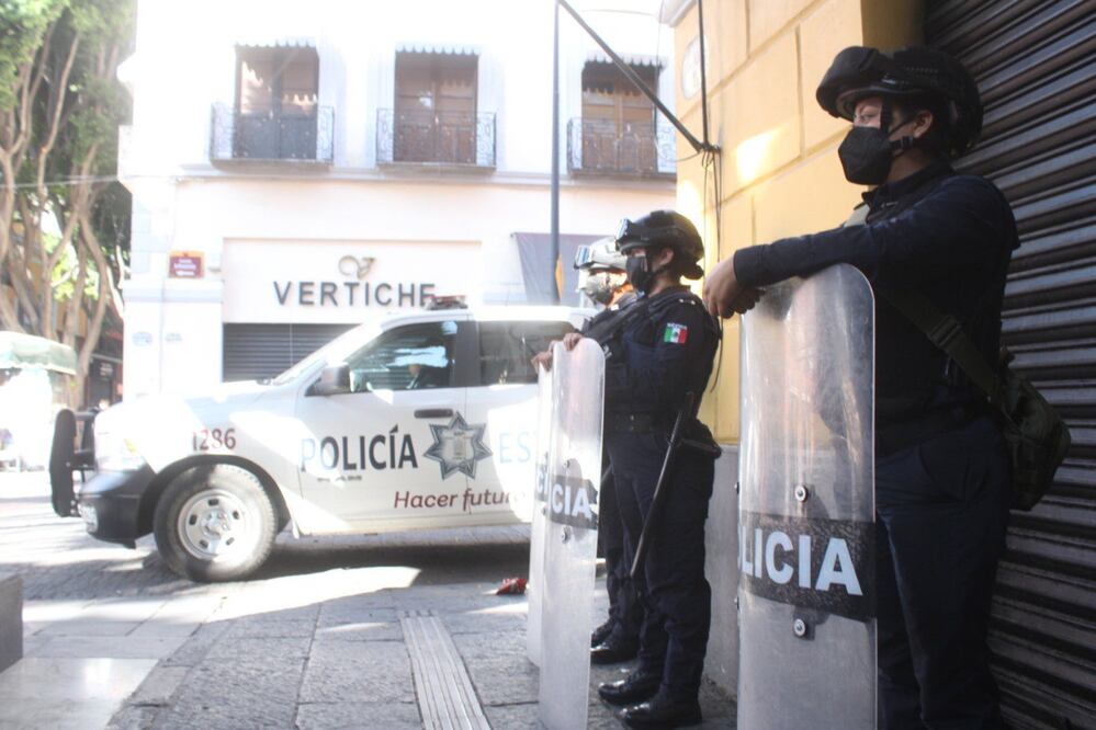 Este viernes iniciaron operativos contra ambulantes en el Centro Histórico de Puebla | Foto: EsImagen