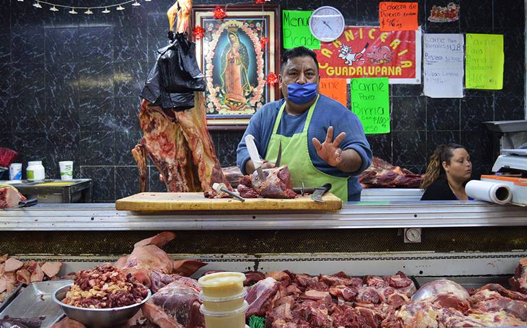 La alza en los precios de estos alimentos impacta significativamente en el costo de vida, afectando especialmente a las familias con menores ingresos.

Foto: Producción El Universal Puebla
