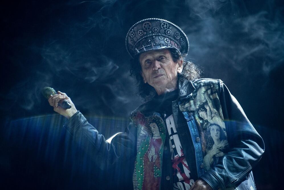 Alex Lora en un concierto en 2022. Foto: Cuartoscuro