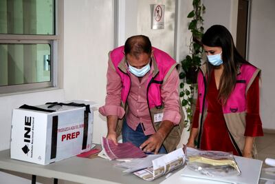 Suple INE a 3 de cada 10 funcionarios de casilla