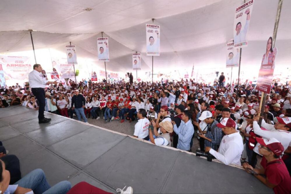Alejandro Armenta estuvo en Tonantzintla / Foto: Especial