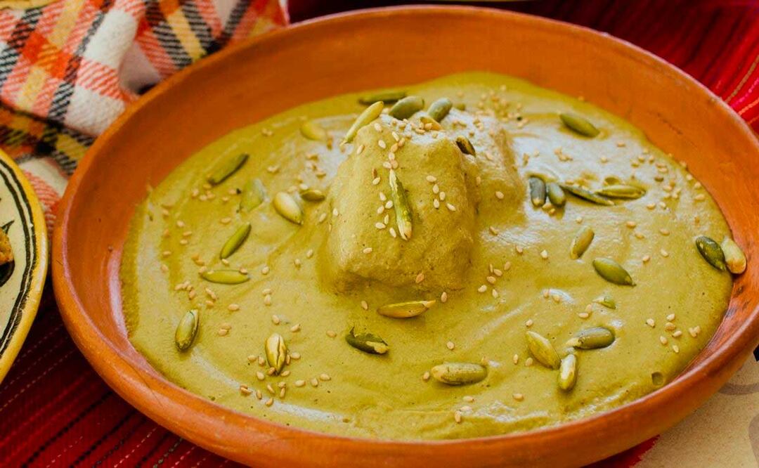 La gastronomía poblana es tan amplia que existen diferentes recetas de mole, pipián y adobo | Foto: Agencia Es Imagen para El Universal Puebla