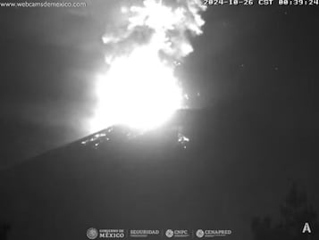 Volcán Popocatépetl aumenta actividad, otra vez suspenden vuelos en aeropuerto Hermanos Serdán