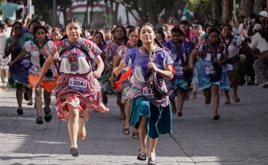VIDEO Así fue la carrera de la tortilla en Tehuacán, ¿por qué se realiza?
