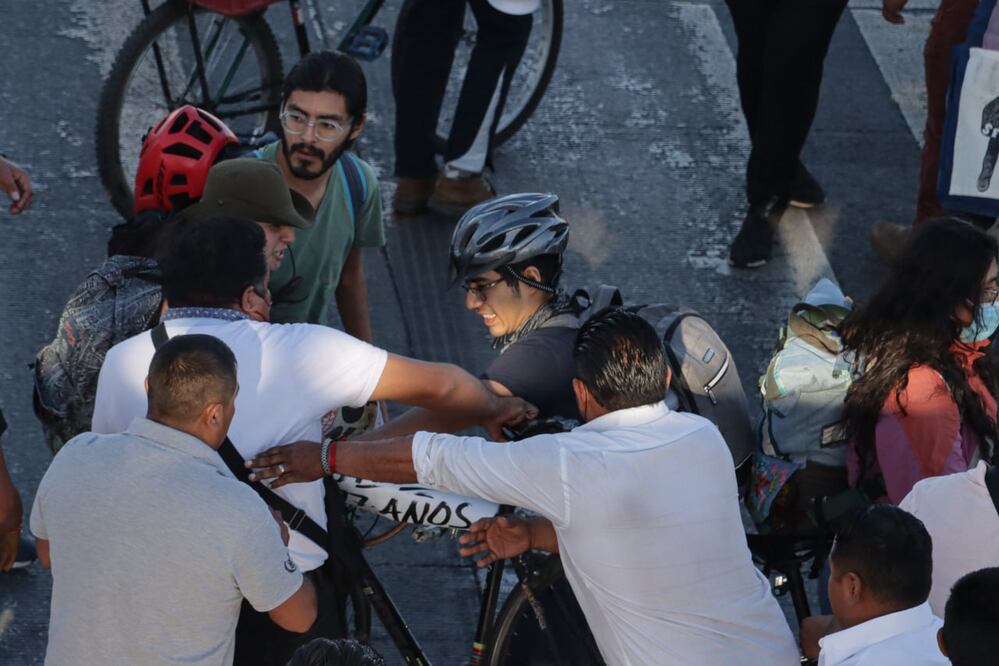 El gobernador de Puebla anunció una investigación por el conflicto en protesta en Vía Atlixcáyotl | Foto: EsImagen para El Universal Puebla
