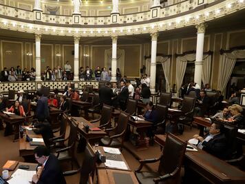 Congela Congreso de Puebla 47 iniciativas pro mujeres