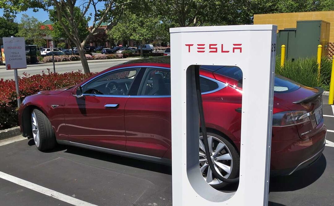 Hay restaurantes en Puebla que cuentan con cargadores de autos eléctricos | Foto: Wikipedia