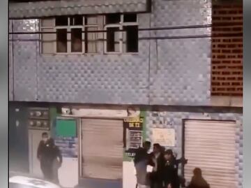 Separan de su cargo a policías abusivos