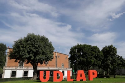 Las resoluciones judiciales se acatan, dice Barbosa sobre el caso UDLAP