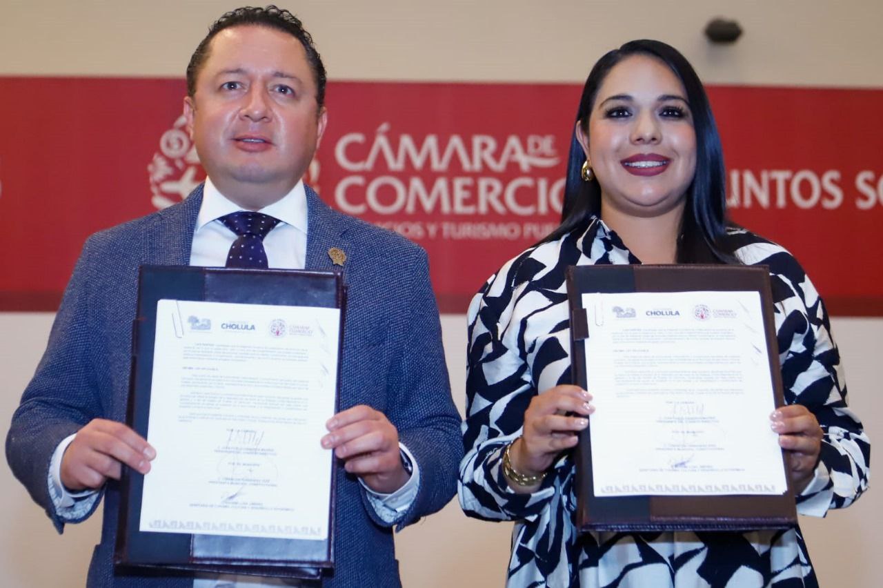 Firma Gobierno de Cholula convenio de colaboración con la Cámara de Comercio