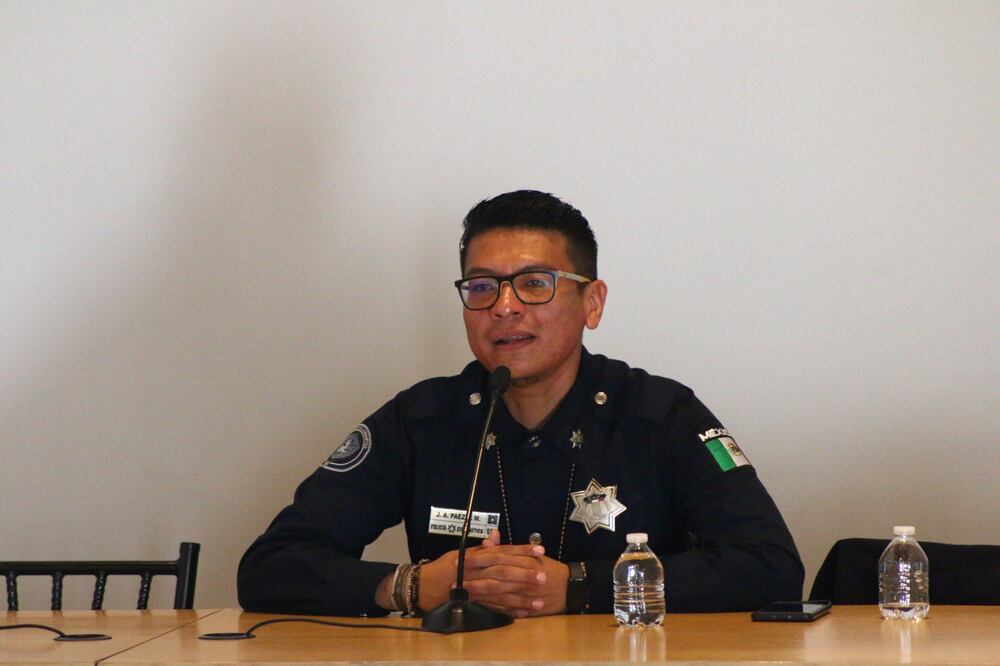 Un especialista de la SSP impartió la conferencia | Foto: Congreso del Estado de Puebla