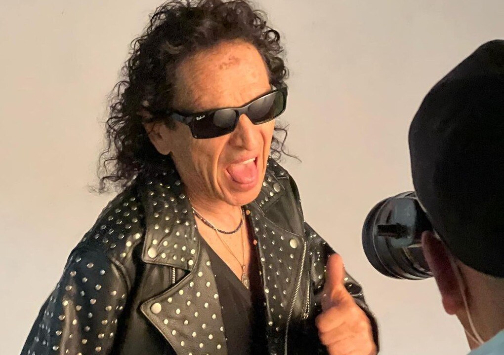 Alex Lora. Así llega el rockero mexicano a sus 70 años