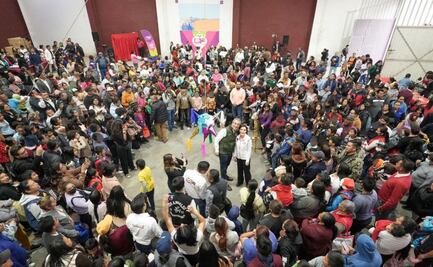 Pepe Chedraui y MariElise Budib celebran posadas en Xochimehuacán y San Jerónimo Calera