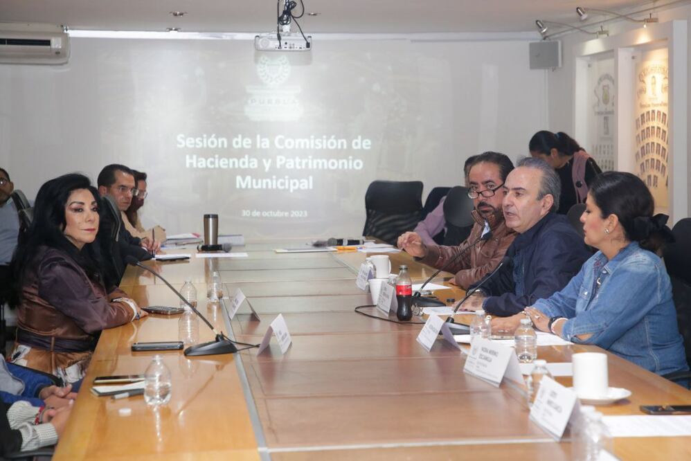 Comisión de Hacienda aprueba por mayoría tarifa de parquímetros | Foto: Agencia Es Imagen para El Universal Puebla