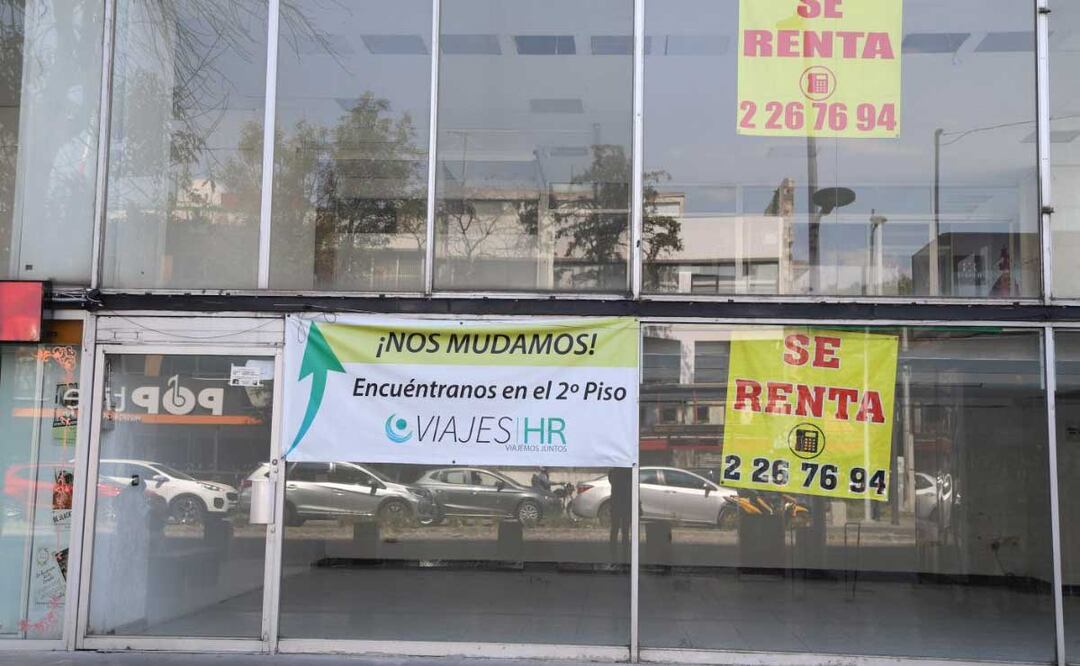 En varias zonas de Puebla se observan letreros de venta o renta de locales | Foto: Agencia Es Imagen para El Universal Puebla