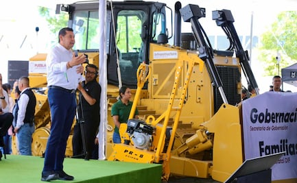 Gobierno de Puebla adquiere 16 módulos de maquinaria para rehabilitar calles en 217 municipios