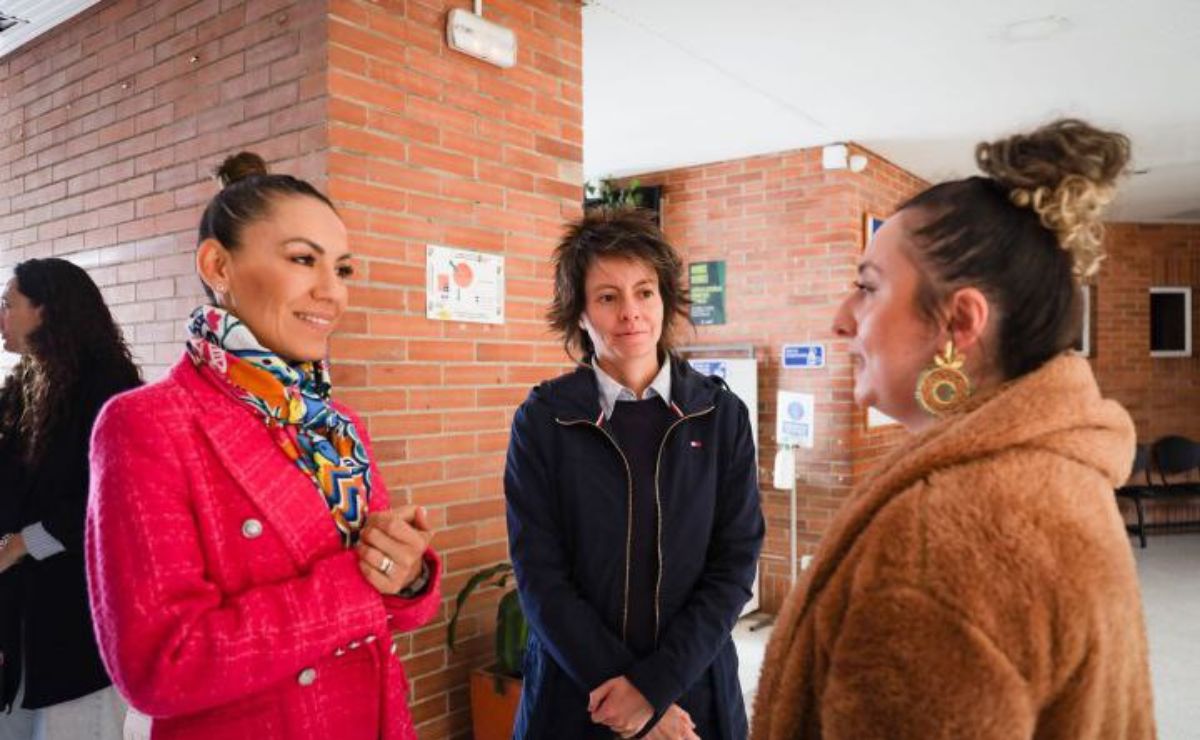 Mónica Silva viaja a Bogotá para conocer políticas públicas sobre el cuidado a la población vulnerable