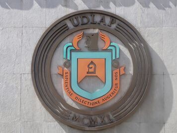 Consejo empresarial UDLAP desconoce a Ríos Piter como rector