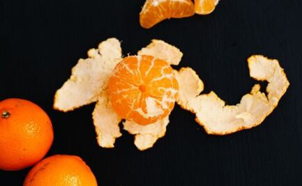 El trucazo con cáscara de naranja para eliminar malos olores de tu casa