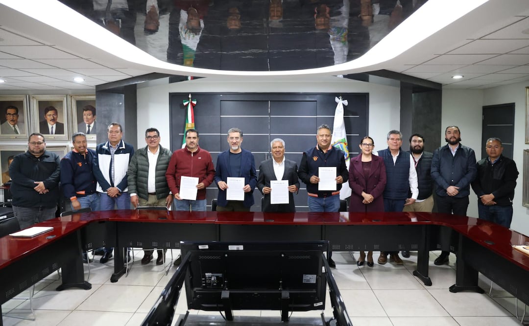 Secciones 23 y 51 del SNTE podrán elegir directores: SEP | Foto: Gobierno de Puebla.