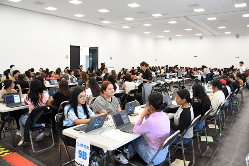 Todo el proceso de admisión a la BUAP es en línea | Foto: BUAP.