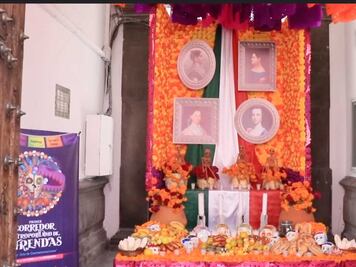 Poder Judicial de Puebla dedica ofrenda a cuatro mujeres de la Independencia