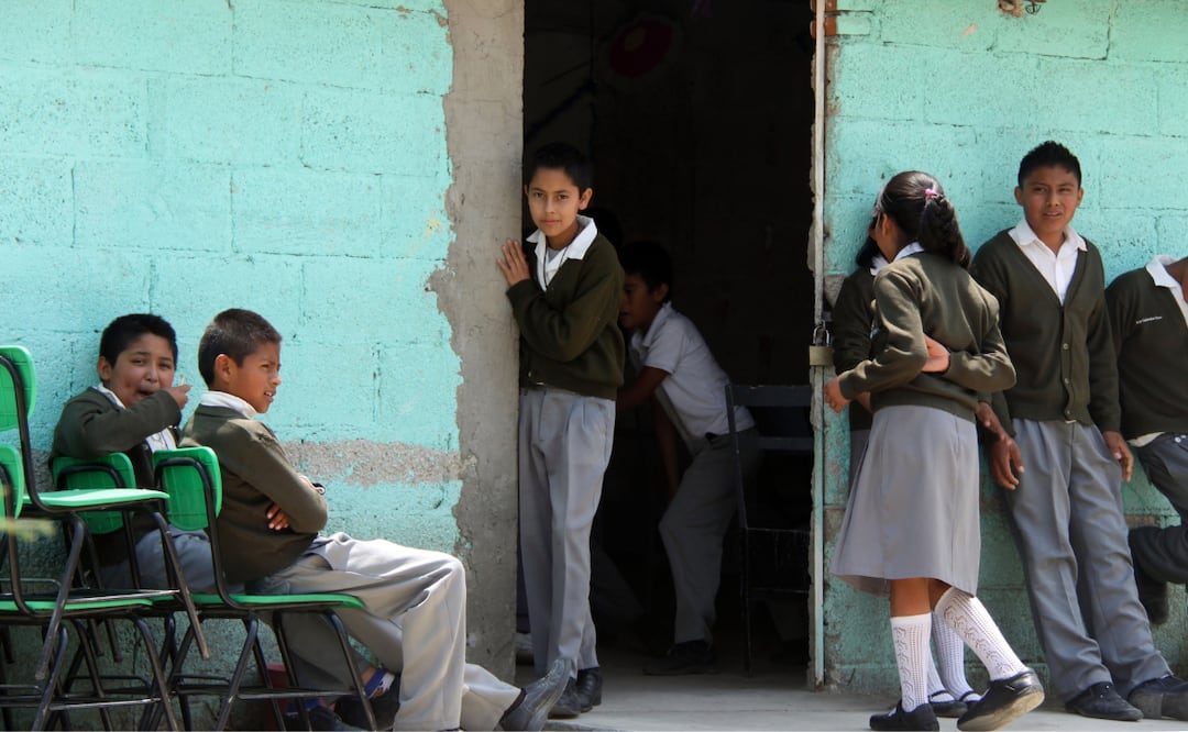 El promedio nacional es de 10.27 años de escolaridad y en Puebla es de 9.64 años I Foto: EsImagen