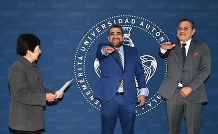 Lilia Cedillo toma protesta a nuevos funcionarios en la BUAP