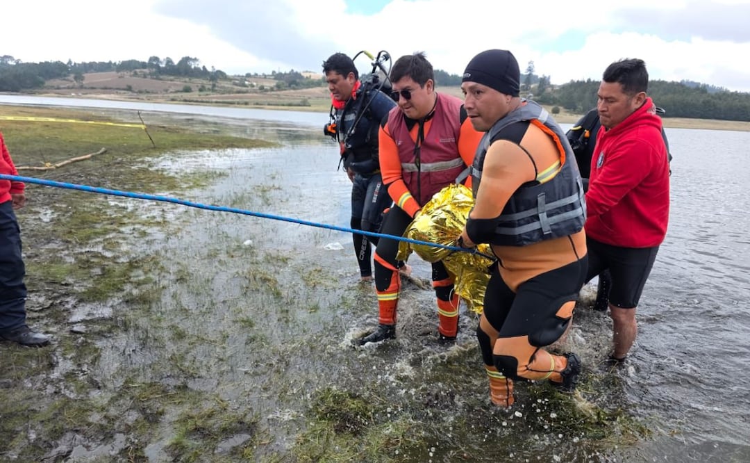 Rescatan cuerpo de hombre de 34 años en la laguna de Chignahuapan | Foto: Gobierno de Puebla.