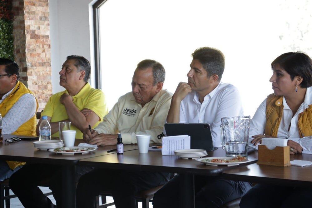 Lalo Rivera participó en una mesa de trabajo tras una invitación del presidente del PRD | Foto: Especial