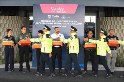 Ayuntamiento de Puebla dignifica labor del personal de SSC con uniformes nuevos