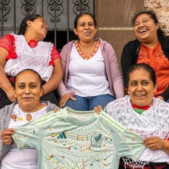 Los bordados de las artesanas de Naupan están en los ojos del mundo | Adidas/EsImagen