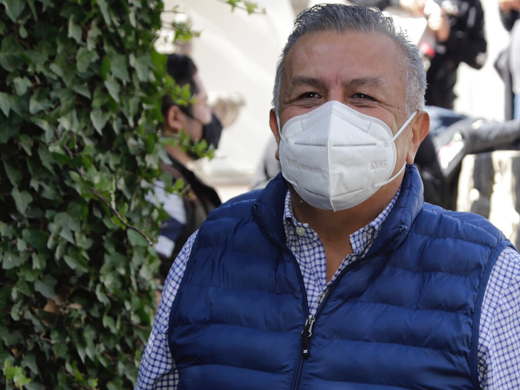 Formaliza Saúl Huerta renuncia a candidatura tras escándalo por abuso sexual