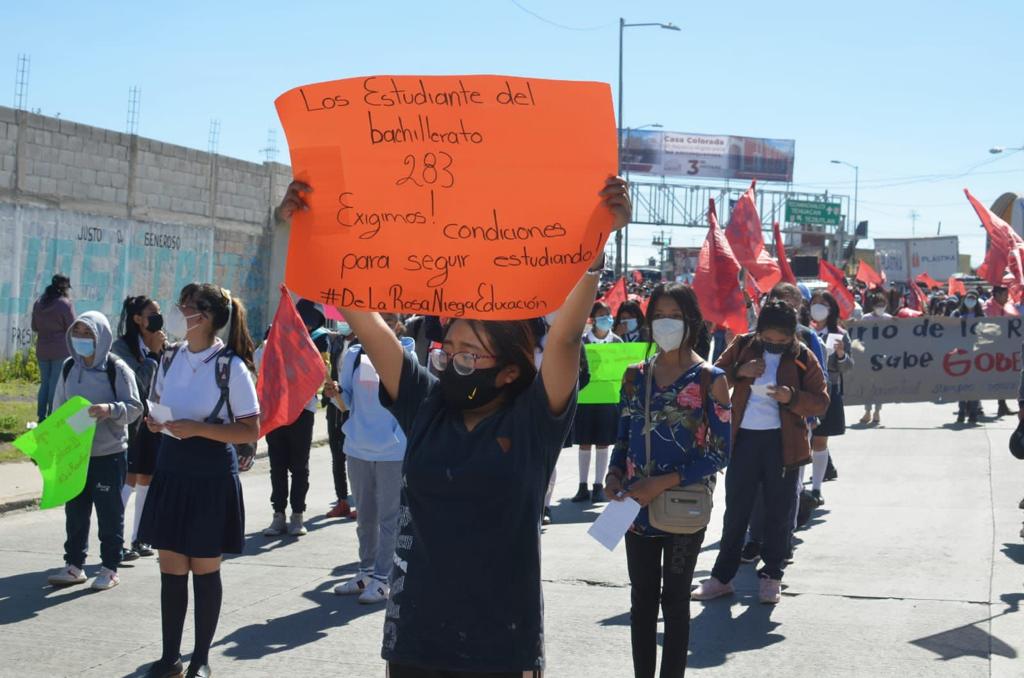 En redes sociales Fnerrr exige a alcalde de Amozoc donar terreno