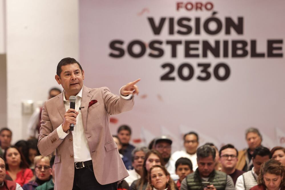 Alejandro Armenta, precandidato de Morena, encabezó el foro “Visión sostenible 2030” | Foto: EsImagen