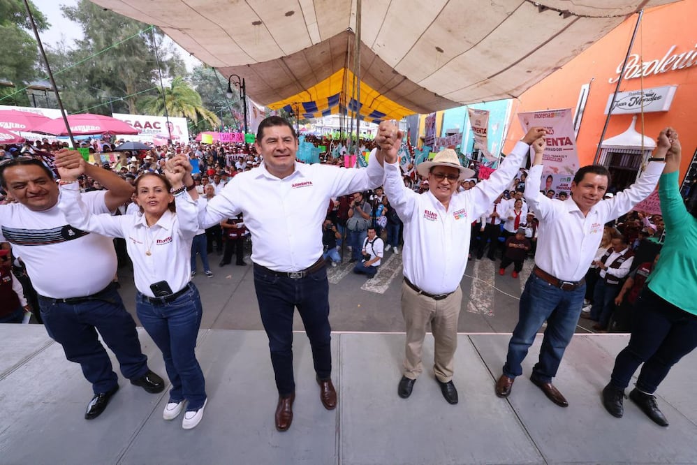Alejandro Armenta se reunió con simpatizantes de Ciudad Serdán | Foto: Especial