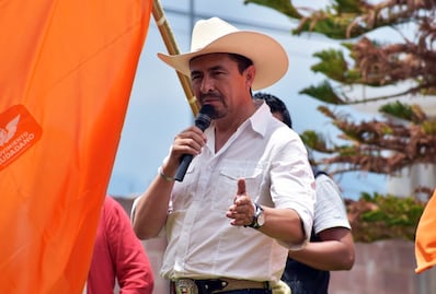 Porfirio Loaeza, el cuestionable alcalde de Tlatlauquitepec que no suelta el poder