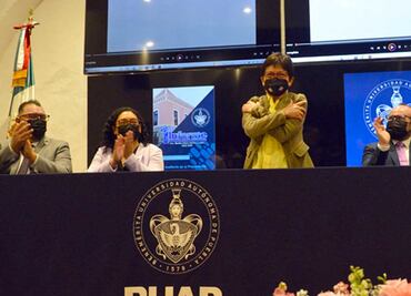 Lilia Cedillo reconoce a la preparatoria Emiliano Zapata como la mejor del estado