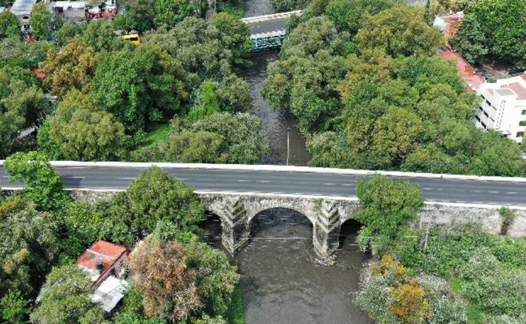 Las empresas que elaboran productos lácteos vierten sus desechos a la red de drenaje y al río Atoyac, acusaron pobladores | foto: Agencia Es Imagen para El Universal Puebla