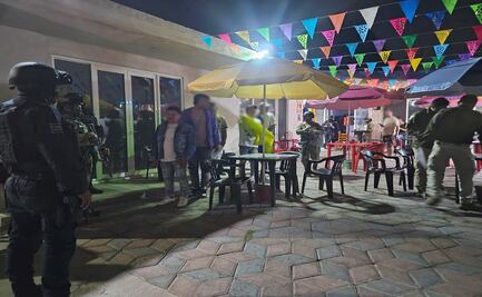 Autoridades aseguran a nueve migrantes colombianos en Cuautlancingo