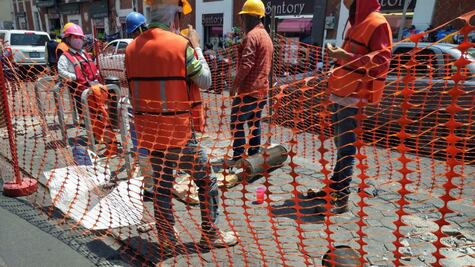 Quitan bolardos en cruce identificado como peligroso para el peatón 