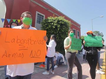 Estudiantes exigen entrega inmediata del campus de la UDLAP